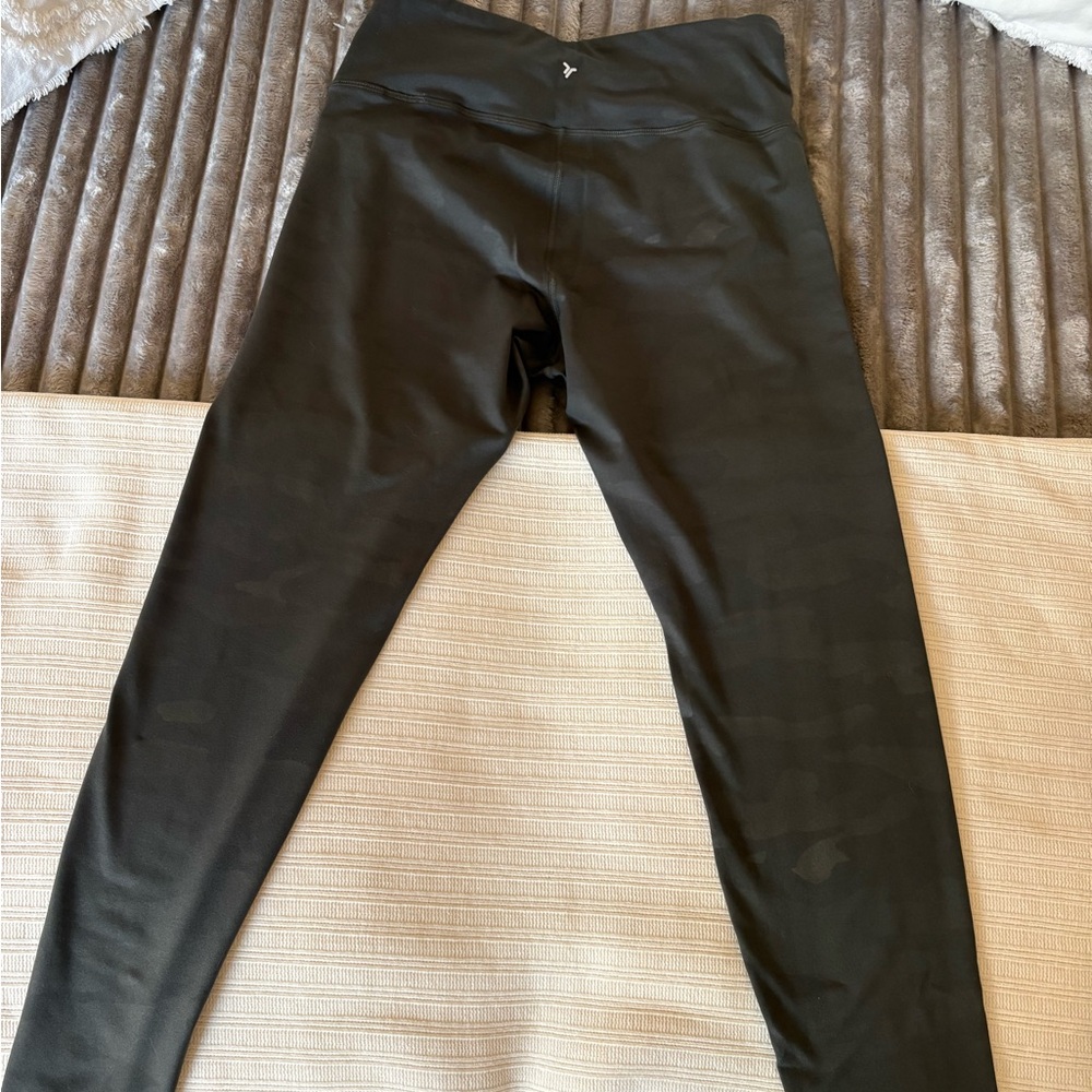 Old Navy Dark Cameo High-Waist Leggings Active Powepress - Picture 3 of 6
